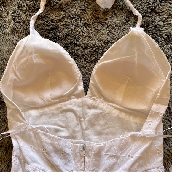 Alyn Paige Lace Halter Mini Dress - Picture 5 of 8